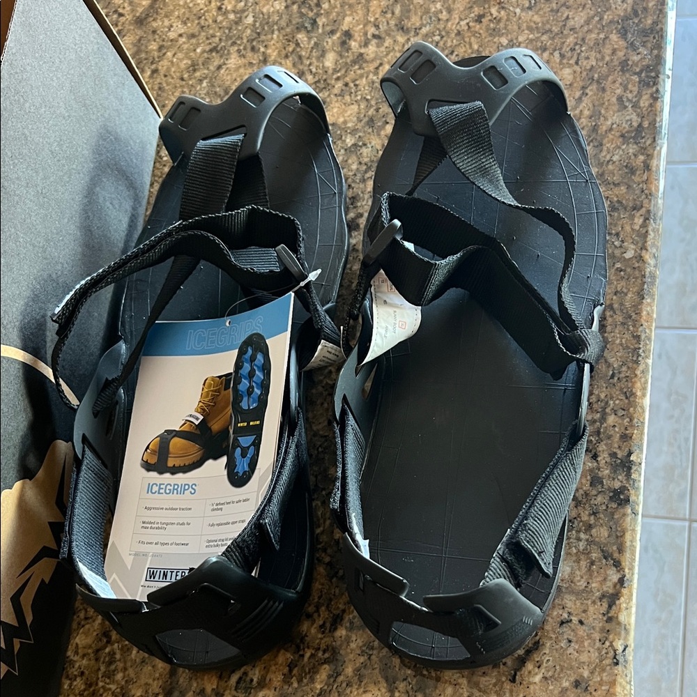 Black Men’s Slip-On Traction Sandals